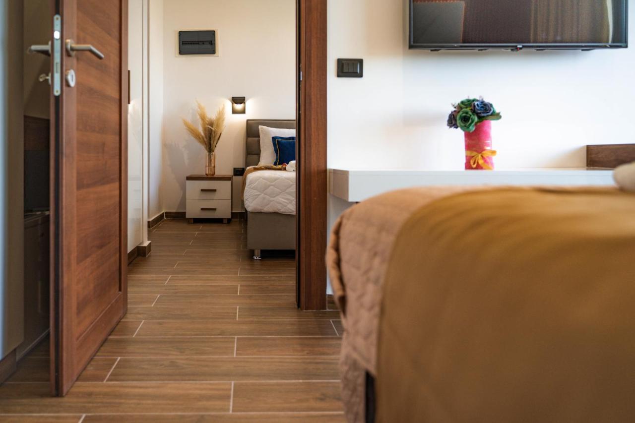 Hotel Lajka Luxury Ülgün Dış mekan fotoğraf