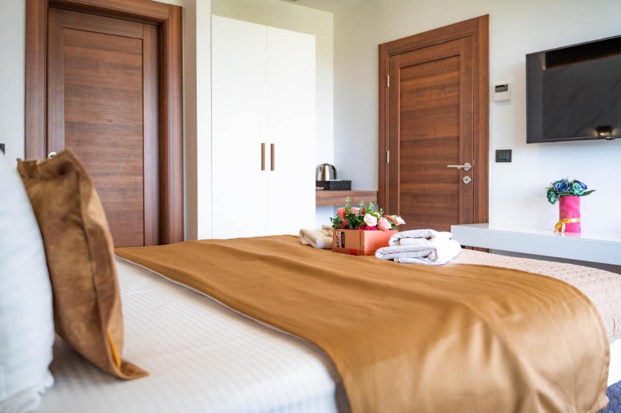 Hotel Lajka Luxury Ülgün Dış mekan fotoğraf