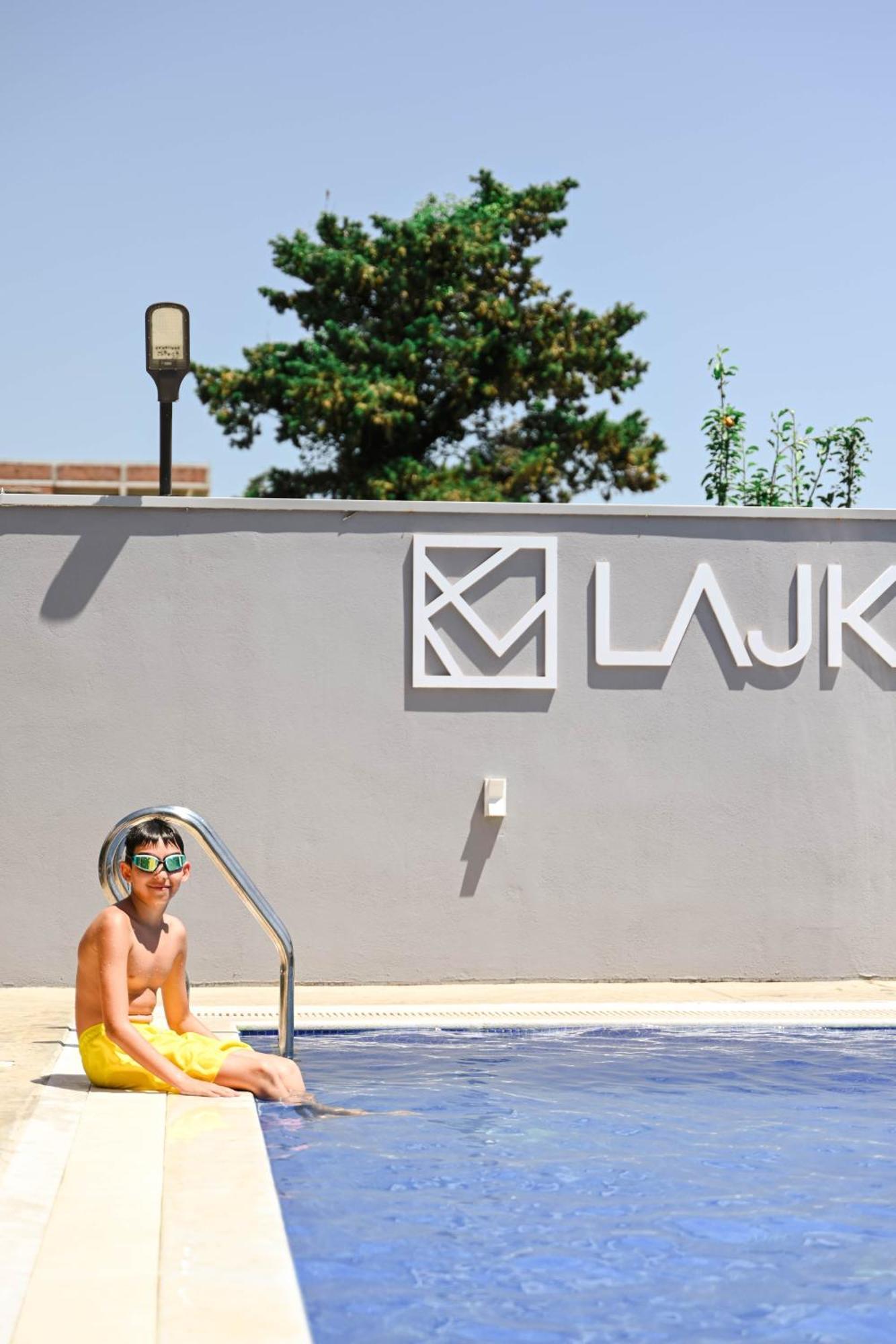 Hotel Lajka Luxury Ülgün Dış mekan fotoğraf